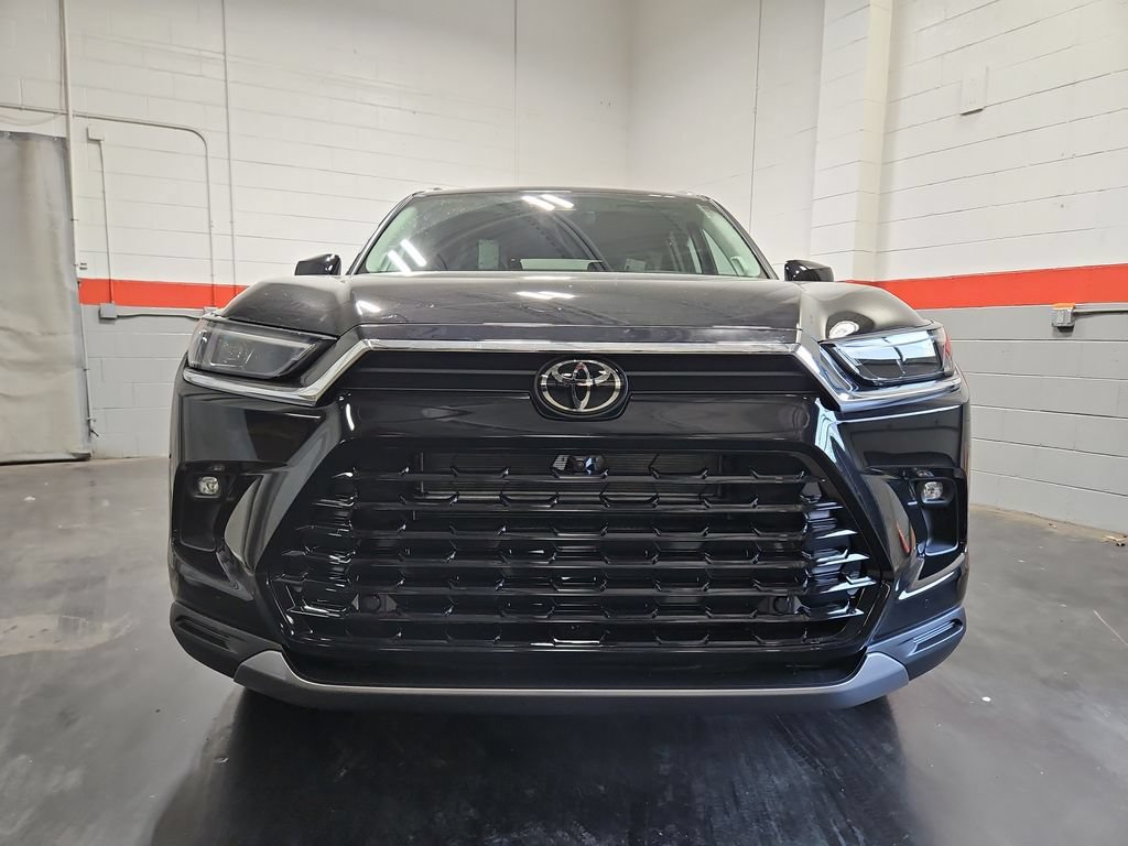 New 2026 Toyota Grand Highlander AWD Hybrid image 2