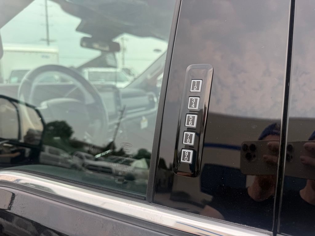New 2026 Ford F450 Lariat w/ Lariat Ultimate Package AWD/4WD image 14