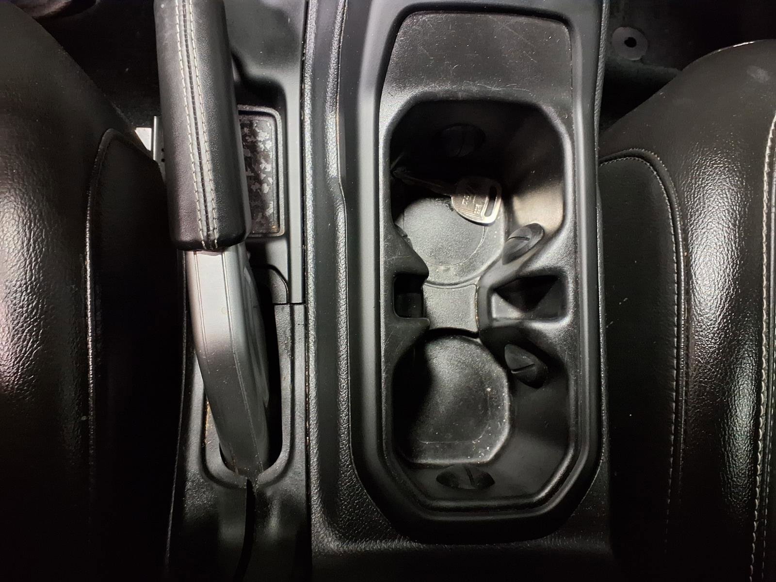 Used 2022 Jeep Wrangler Unlimited Sahara image 18