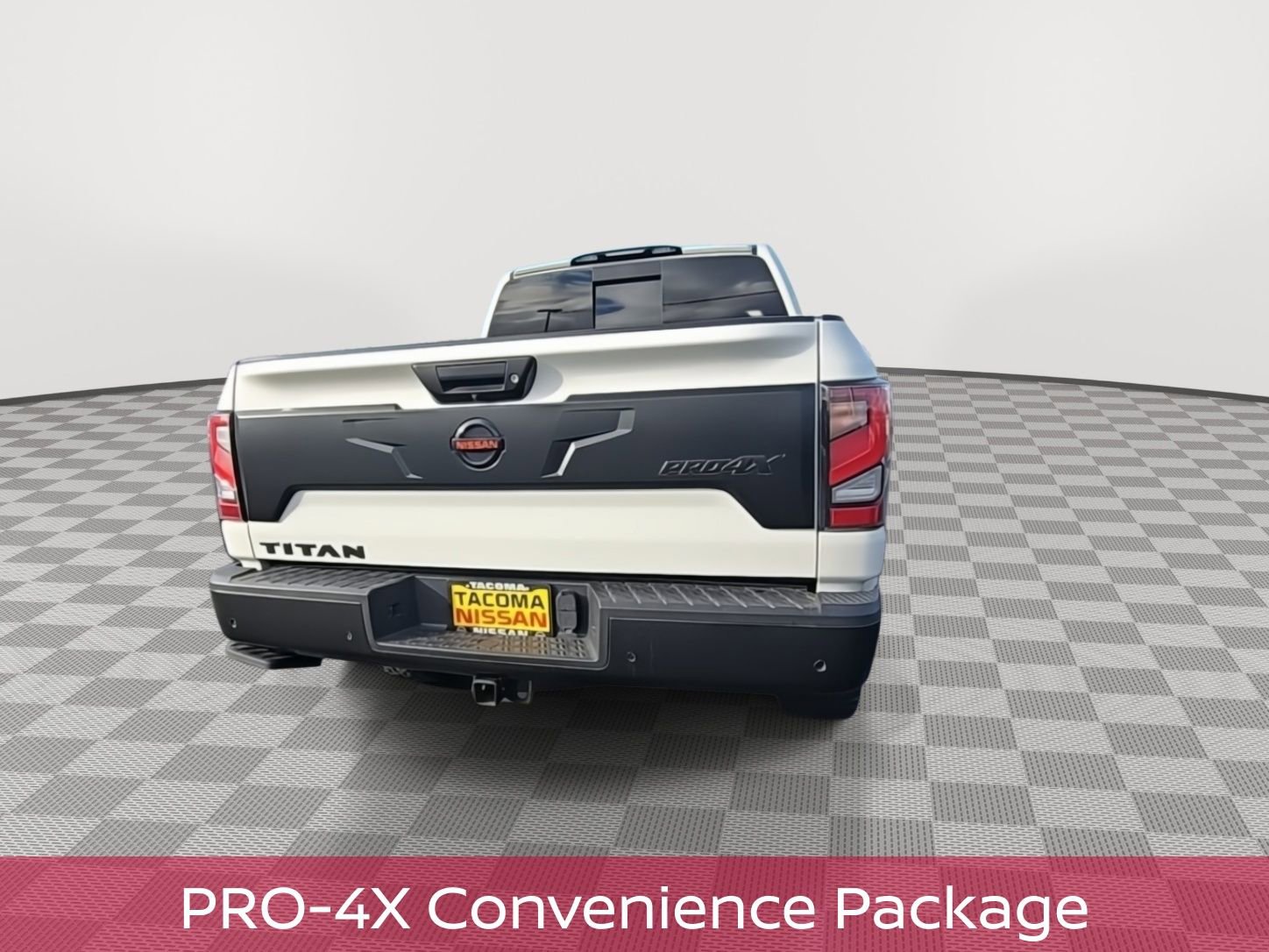 Used 2021 Nissan Titan PRO-4X w/ Pro-4x Convenience Package image 8