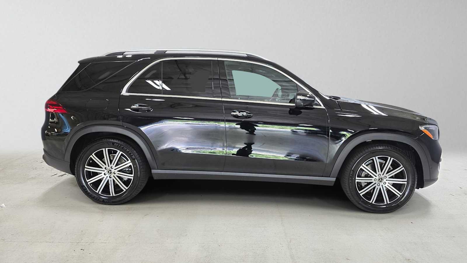 Certified 2026 Mercedes-Benz GLE 350 4MATIC image 2