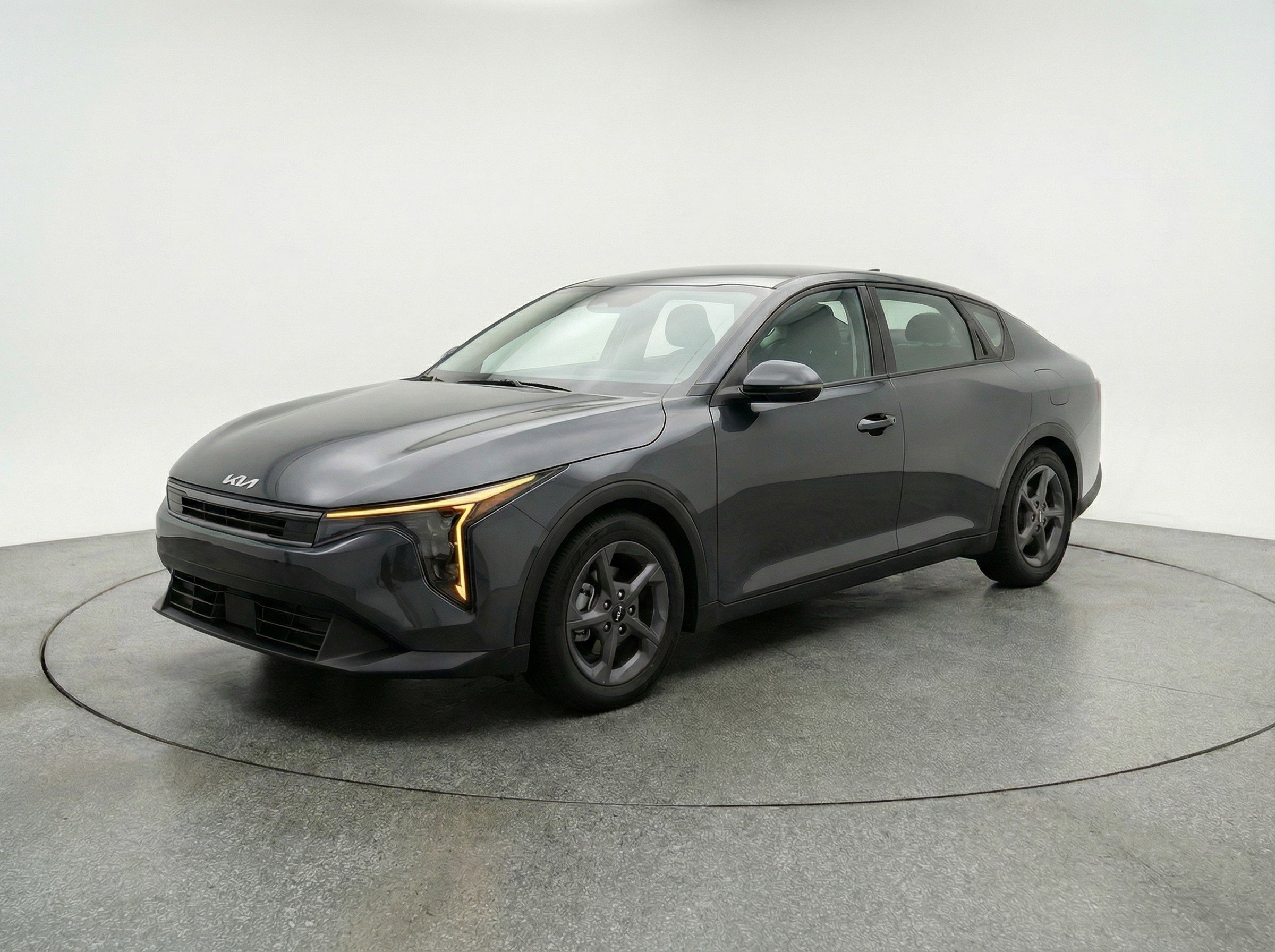 Used 2025 Kia K4 FWD image 3