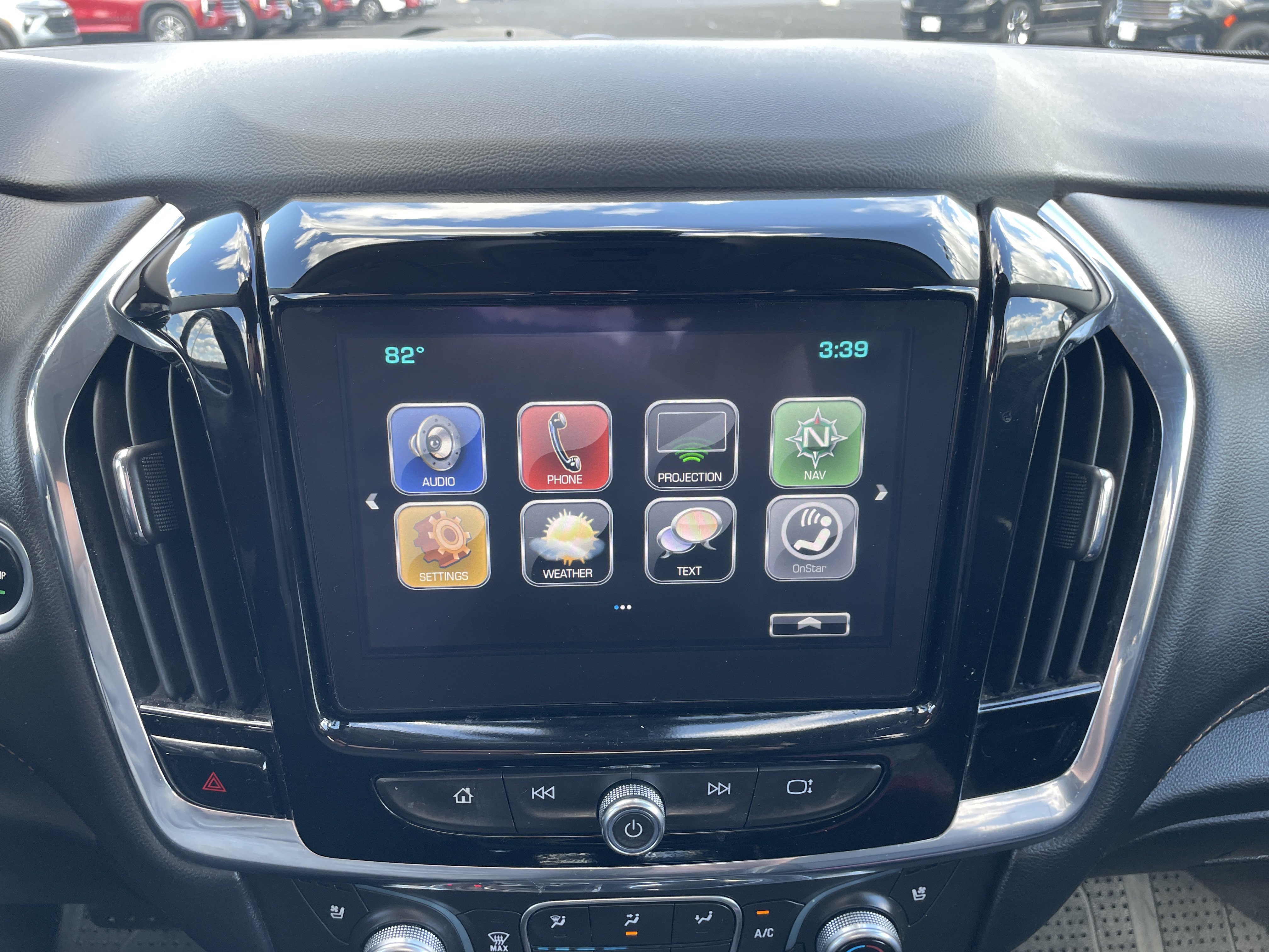 Used 2018 Chevrolet Traverse Premier w/ LPO, Floor Liner Package AWD/4WD image 35