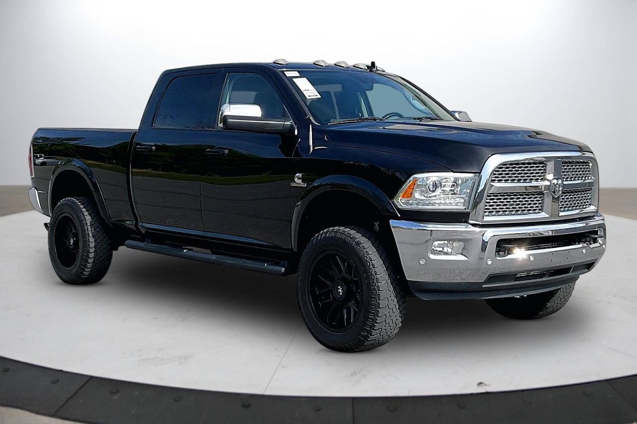 Used 2018 RAM 2500 Laramie w/ Snow Chief Group image 2