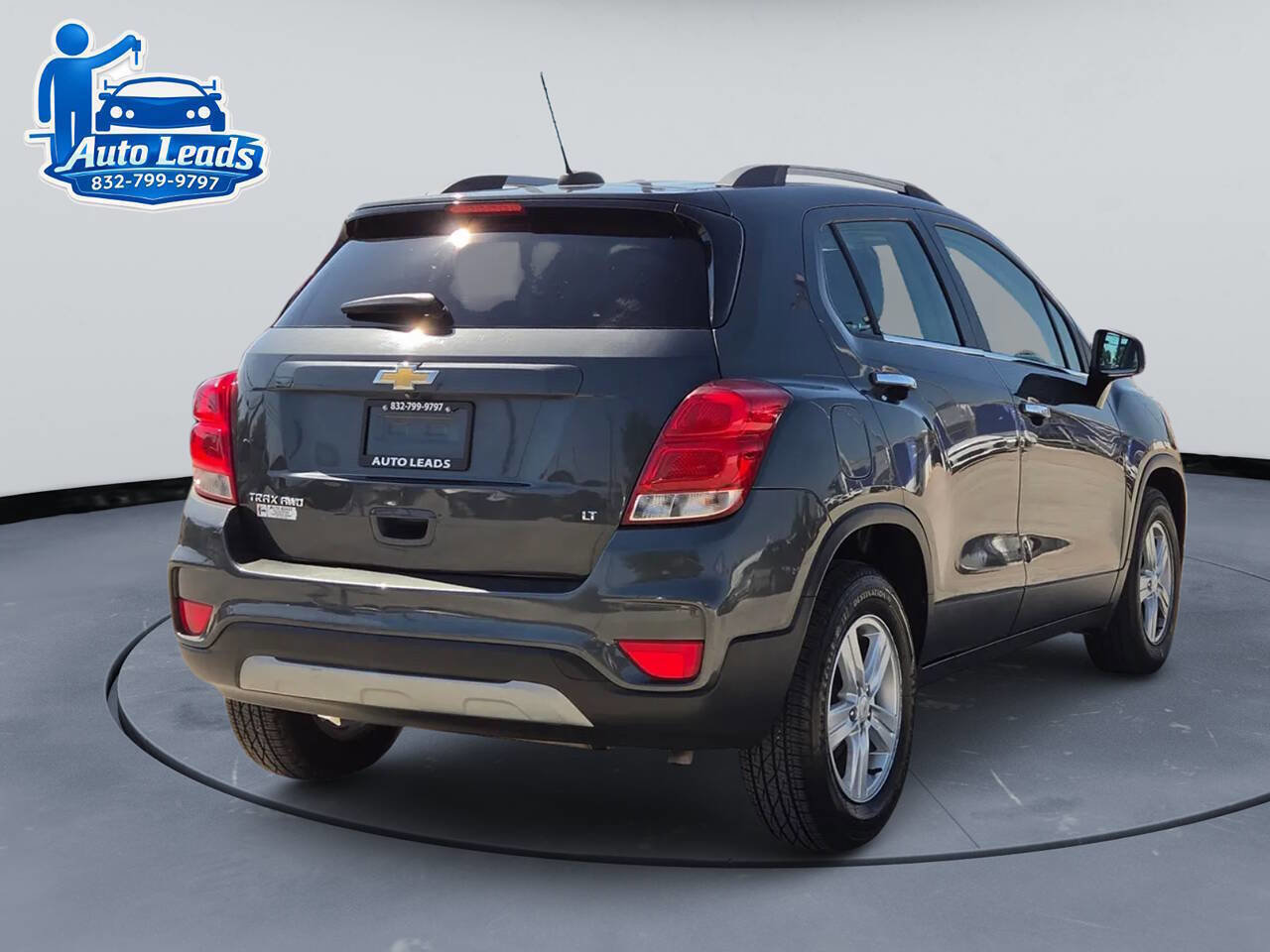 Used 2017 Chevrolet Trax LT w/ LT Convenience Package AWD/4WD image 5