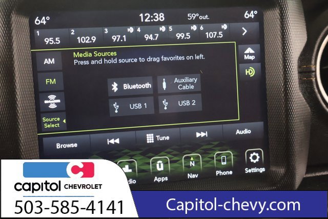 Used 2022 Jeep Wrangler Unlimited Sahara AWD/4WD image 21