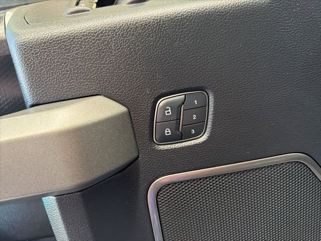 Used 2017 Ford F150 Raptor w/ Equipment Group 802A Luxury AWD/4WD image 23