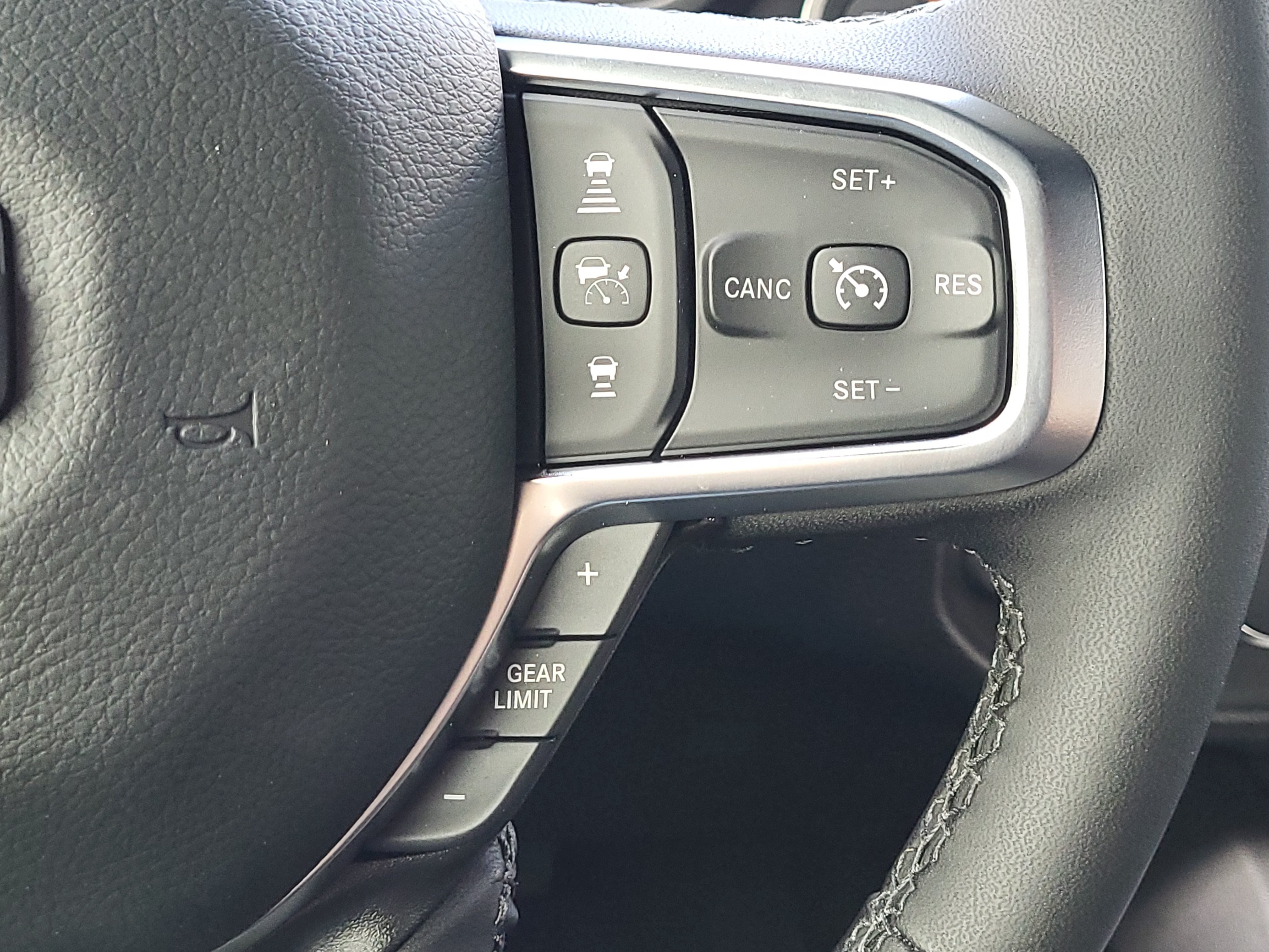 New 2026 RAM 1500 Big Horn AWD/4WD image 12