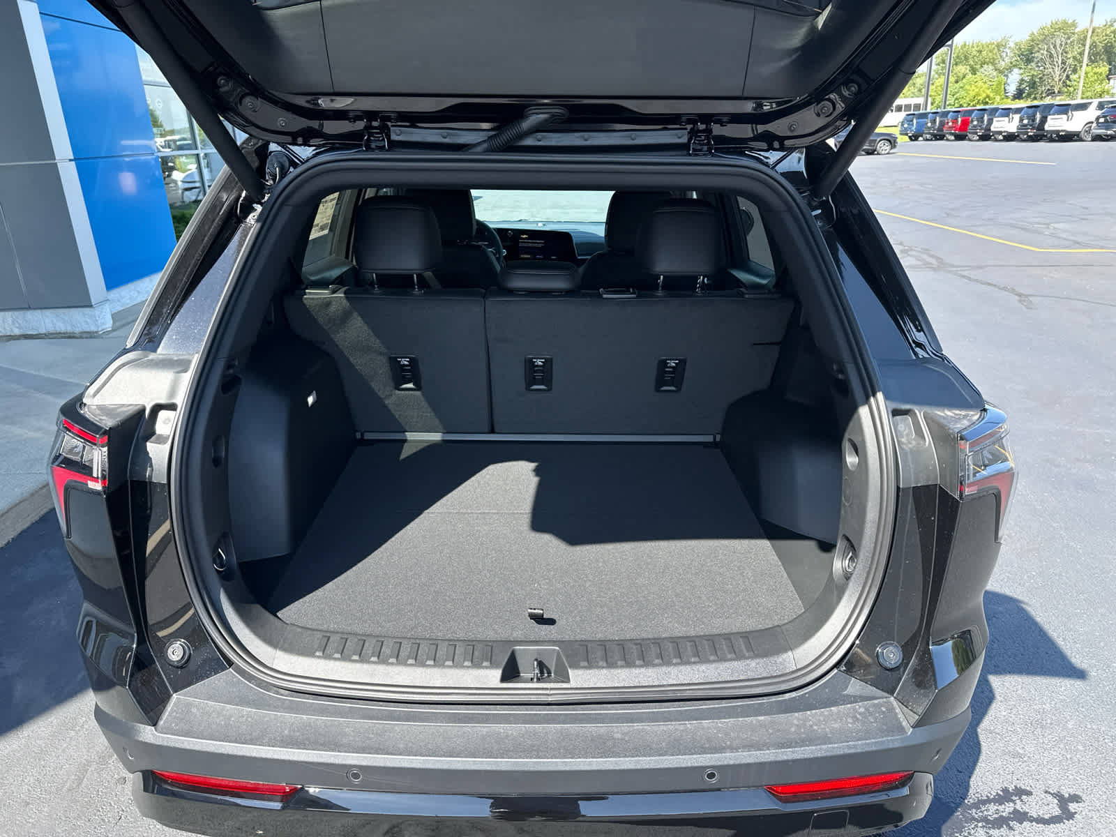 New 2027 Chevrolet Equinox RS AWD/4WD image 7