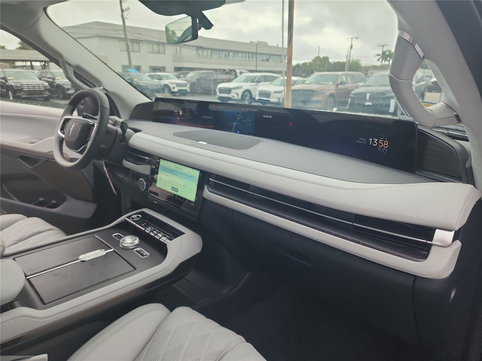 New 2026 Lincoln Navigator L Black Label w/ Black Label Special Edition image 31