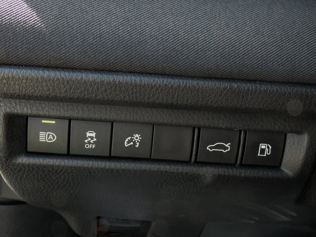Used 2025 Toyota Camry LE FWD image 18