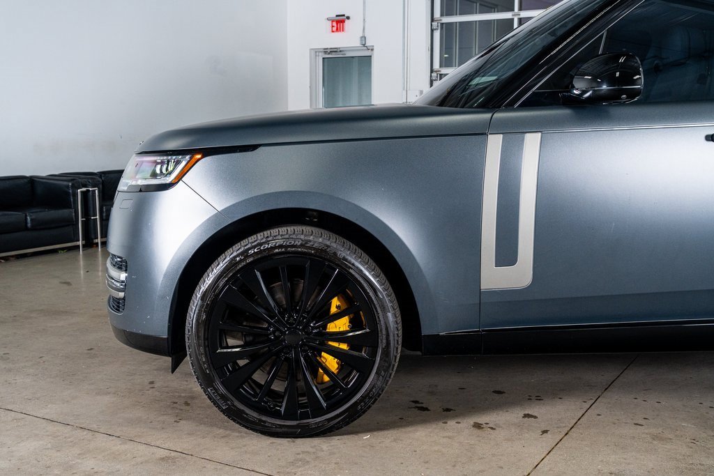 Used 2024 Land Rover Range Rover SE image 9