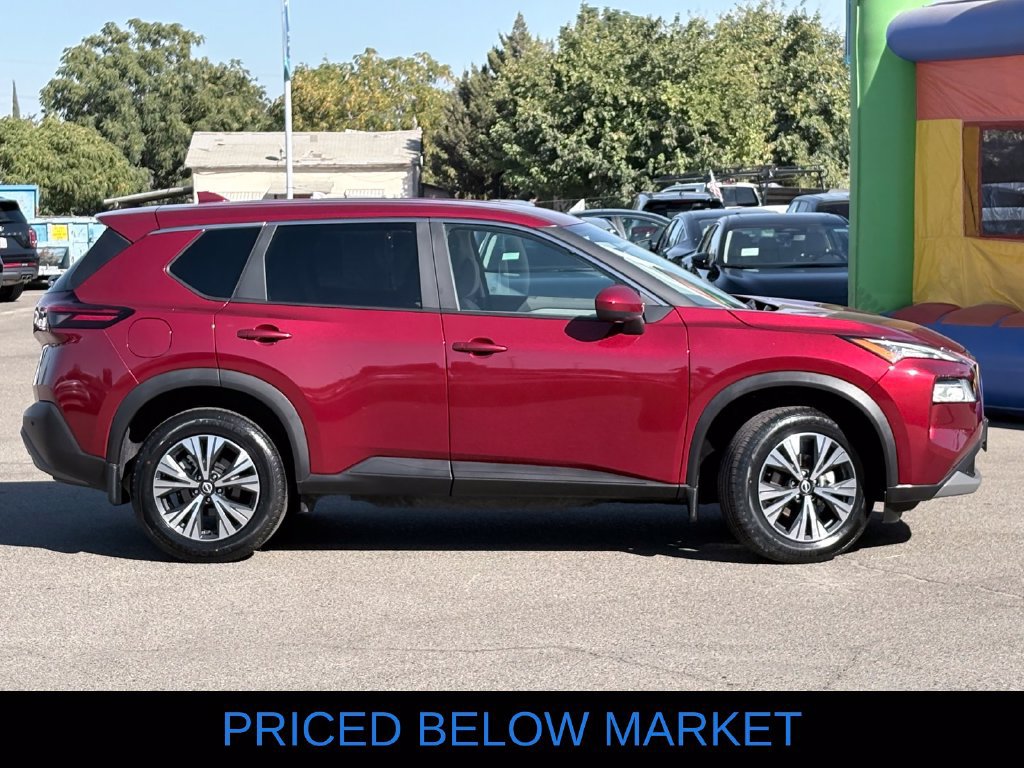 Used 2023 Nissan Rogue SV FWD image 4
