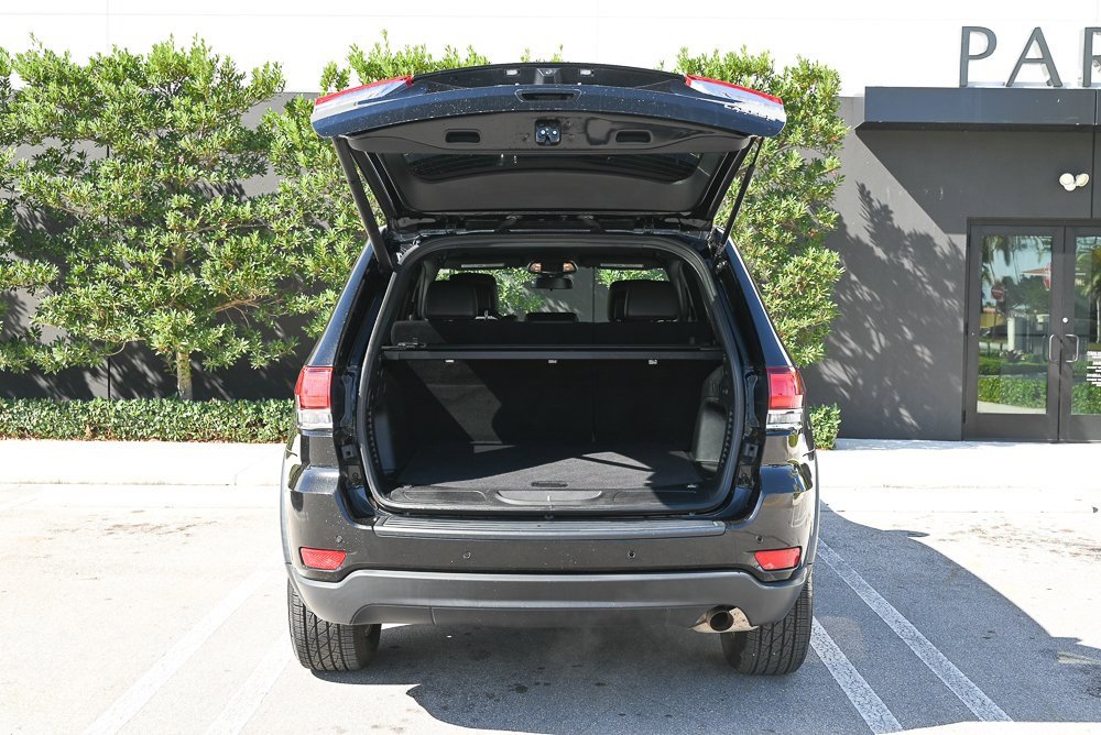 Used 2021 Jeep Grand Cherokee Laredo X image 9