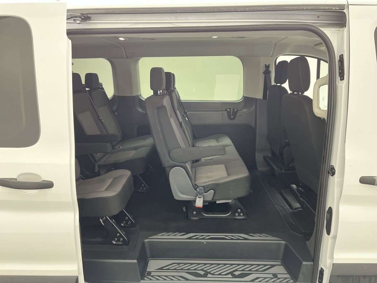 Certified 2024 Ford Transit 350 XLT RWD image 10