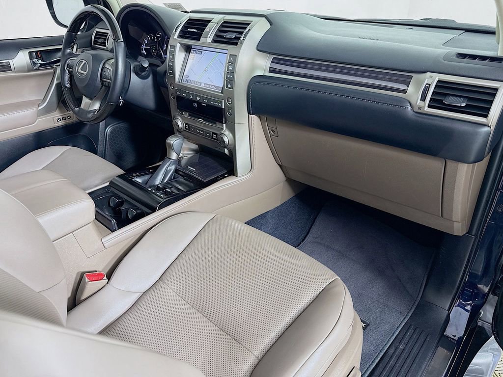 Used 2021 Lexus GX 460 Premium image 30