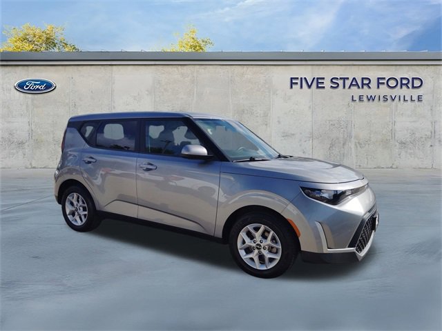 Used 2023 Kia Soul LX w/ Option Group 015 image 2