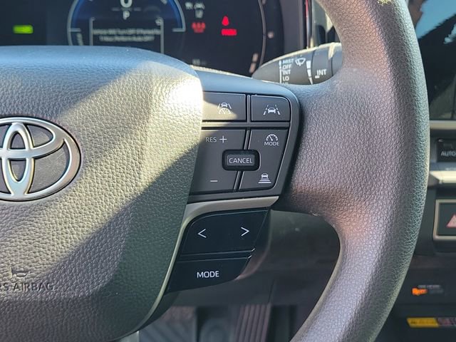 Used 2025 Toyota Camry LE w/ Convenience Package FWD image 22