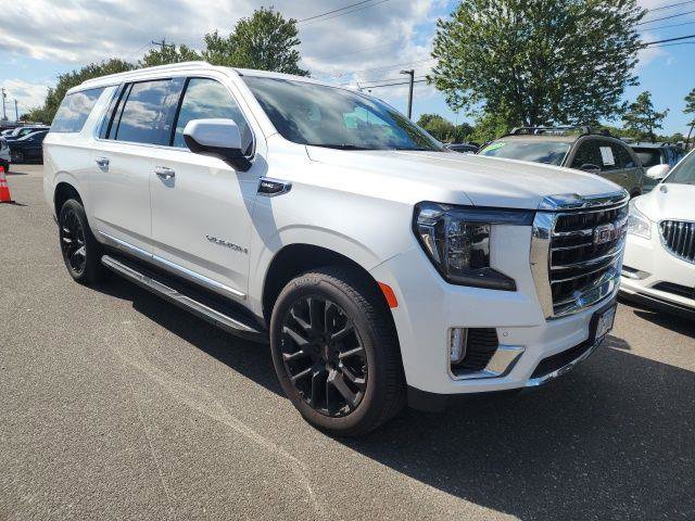 Used 2023 GMC Yukon XL SLT image 6