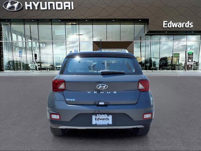 New 2025 Hyundai Venue SEL image 6
