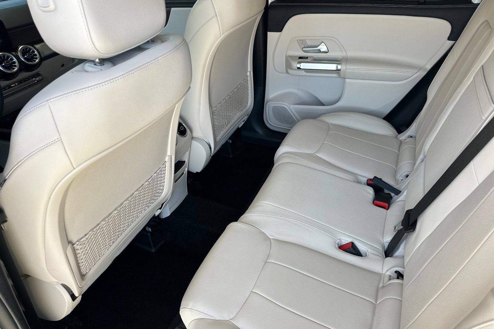Certified 2023 Mercedes-Benz GLB 250 4MATIC image 15