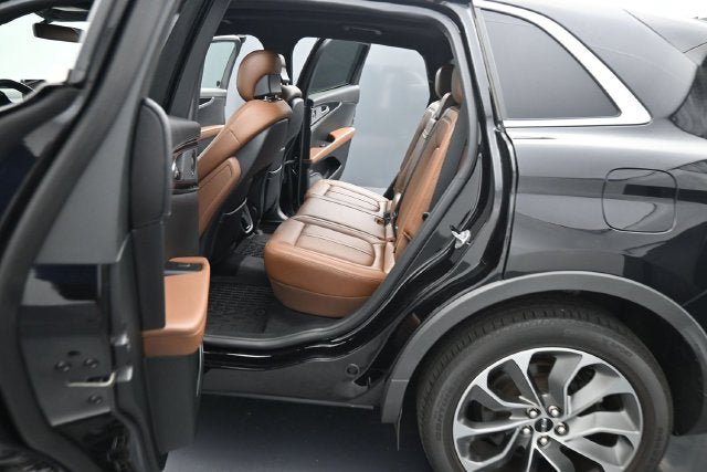 Used 2023 Lincoln Nautilus Reserve w/ Equipment Group 201A AWD/4WD image 22
