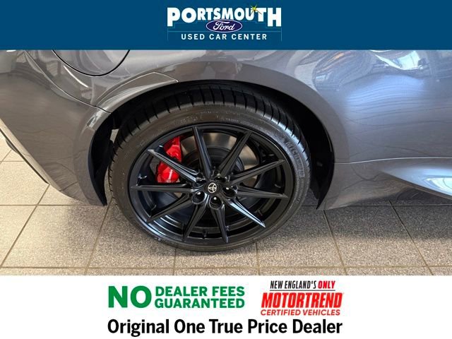 Used 2025 Toyota GR86 Premium w/ Performance Package image 29