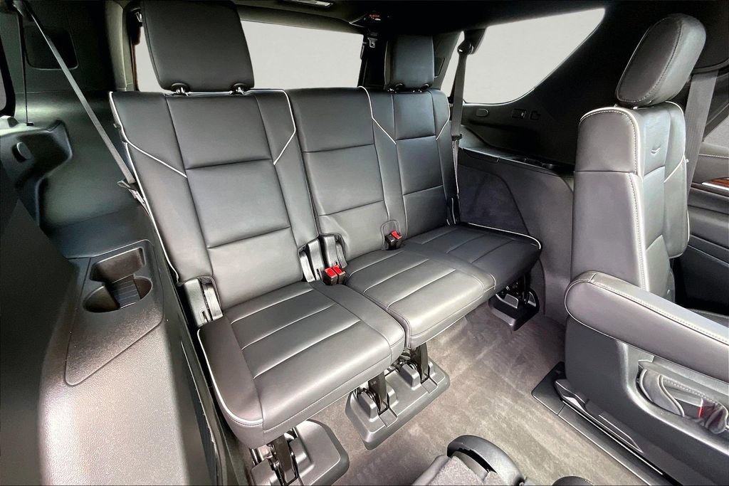 Used 2022 Cadillac Escalade Premium Luxury image 25