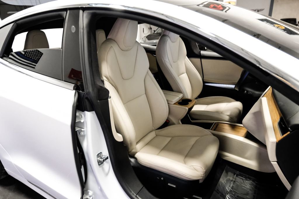 Used 2020 Tesla Model S Long Range image 24