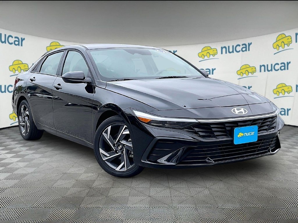 Used 2025 Hyundai Elantra SEL