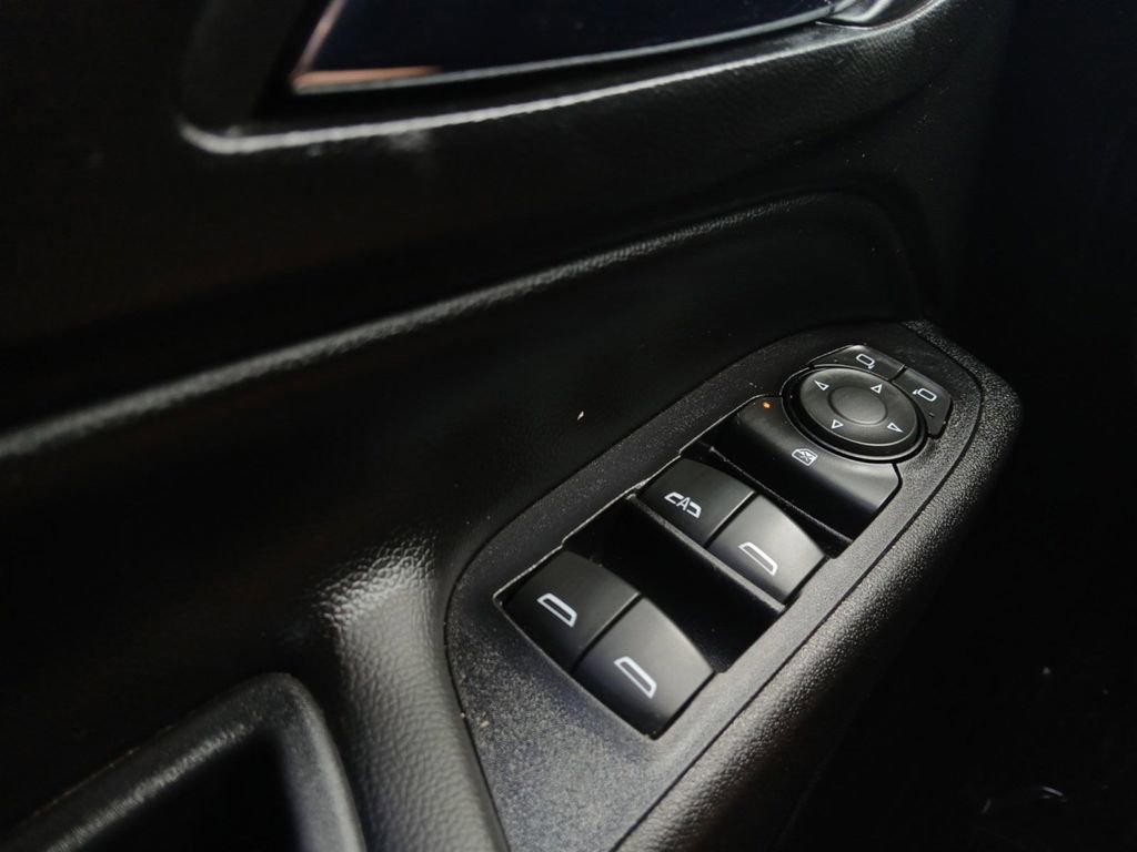 Used 2019 Chevrolet Equinox LT image 17