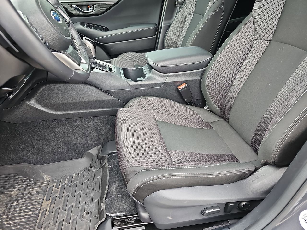 Used 2025 Subaru Outback Premium w/ Popular Package #1A AWD/4WD image 19