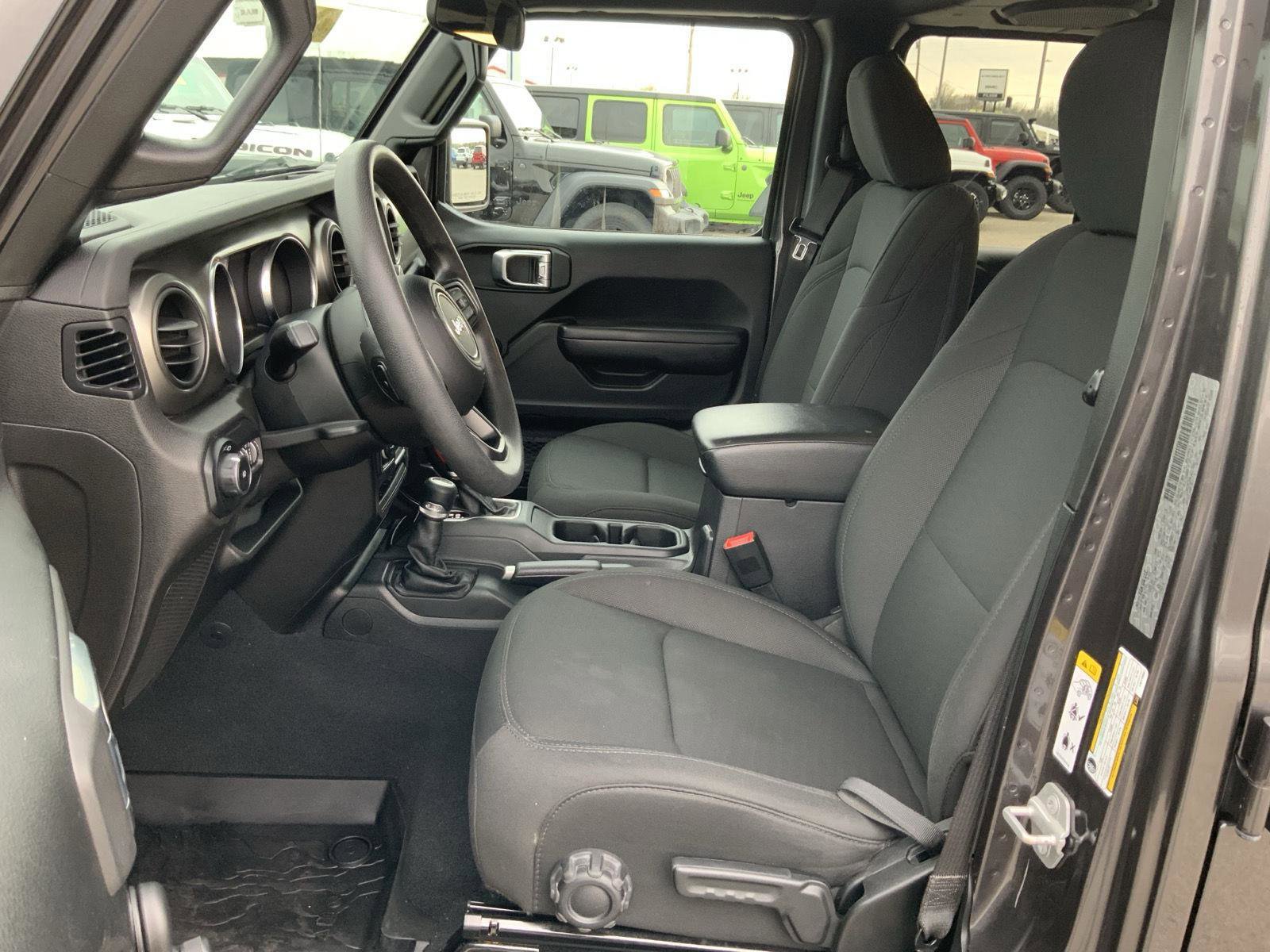 Used 2020 Jeep Wrangler Unlimited Sport image 19