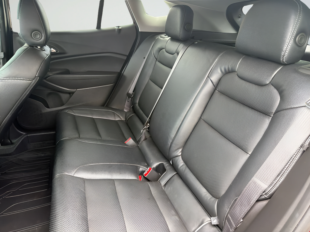 Used 2025 Chevrolet Trax LS FWD image 24