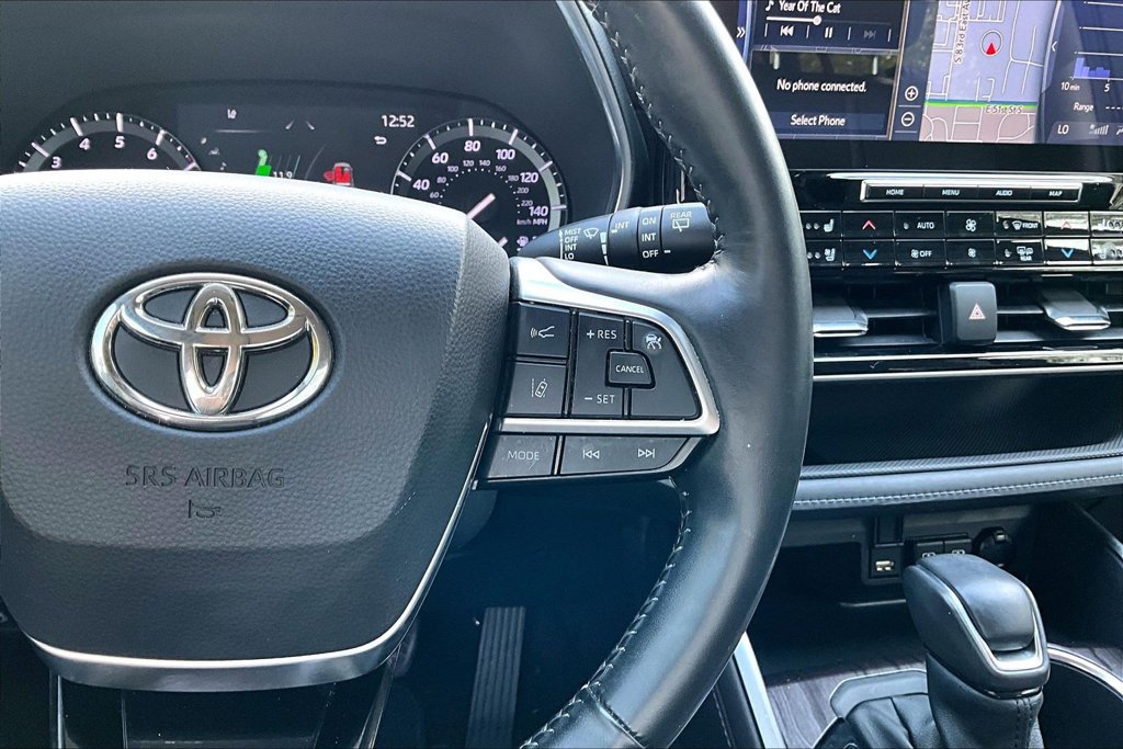 Used 2021 Toyota Highlander Limited w/ Protection Package #3 (TMS) AWD/4WD image 26