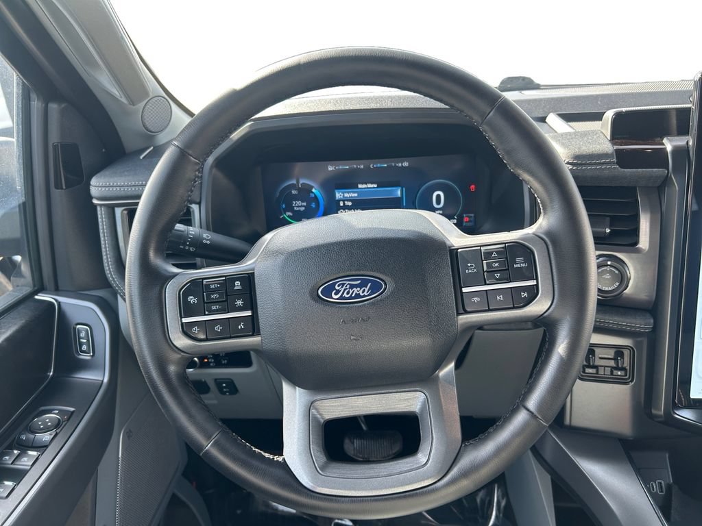 Used 2025 Ford F150 Lightning Flash AWD/4WD image 16