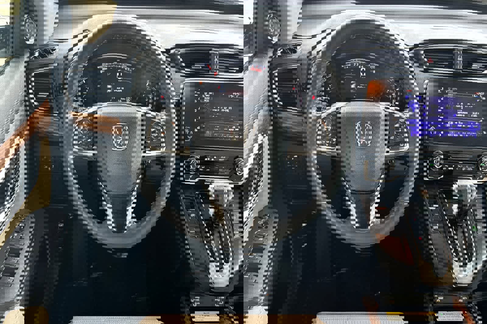 Used 2020 Honda CR-V Touring image 15