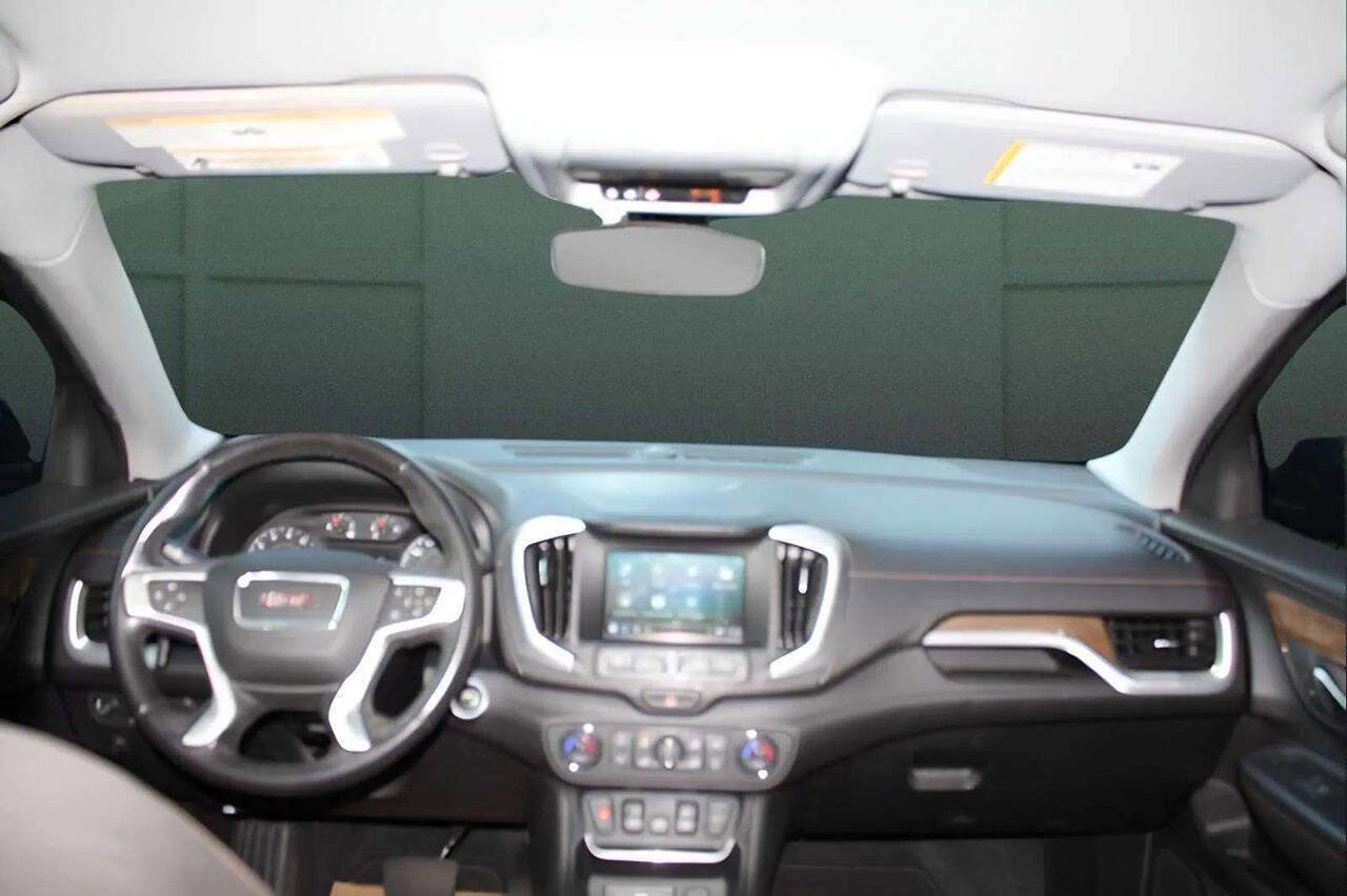 Used 2018 GMC Terrain SLE w/ Driver Convenience Package image 25
