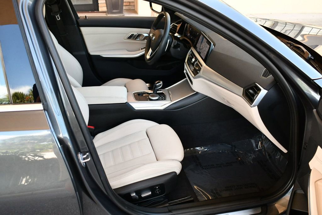 Used 2020 BMW 330i Sedan w/ Premium Package image 44