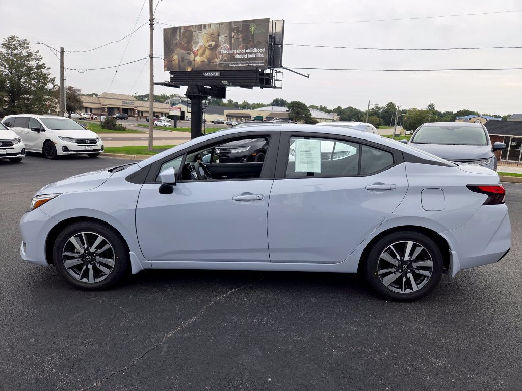 Used 2024 Nissan Versa SV w/ Trunk Package FWD image 4