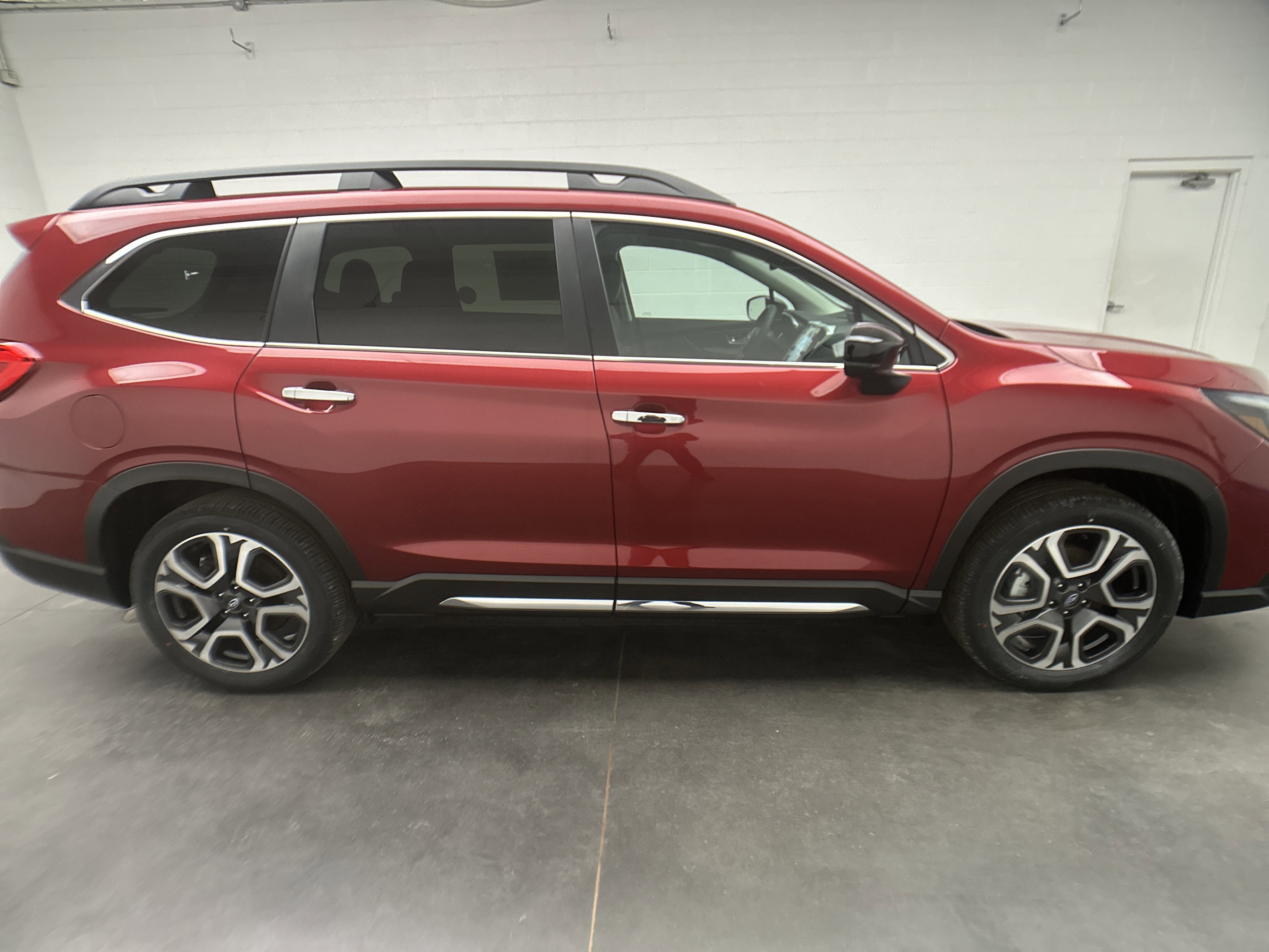 New 2025 Subaru Ascent Touring w/ Popular Package #2 image 10