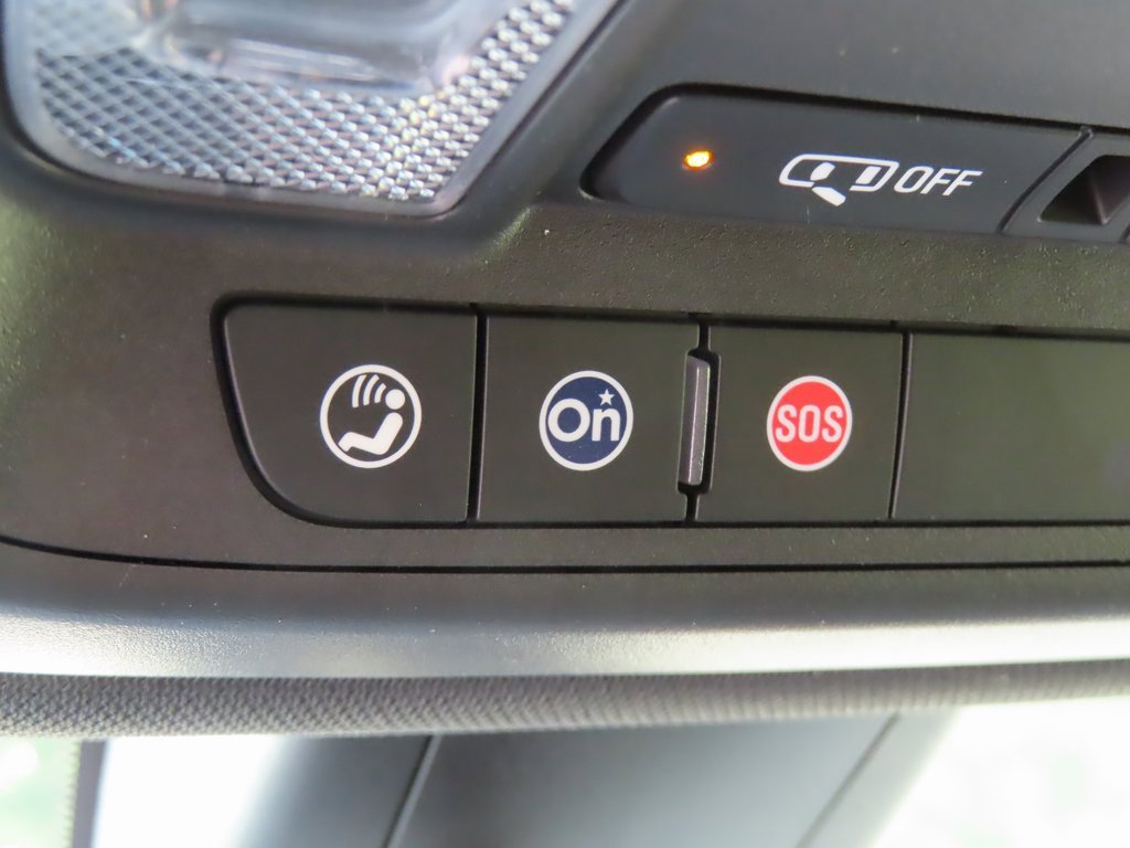 Used 2023 Chevrolet Traverse LT image 14