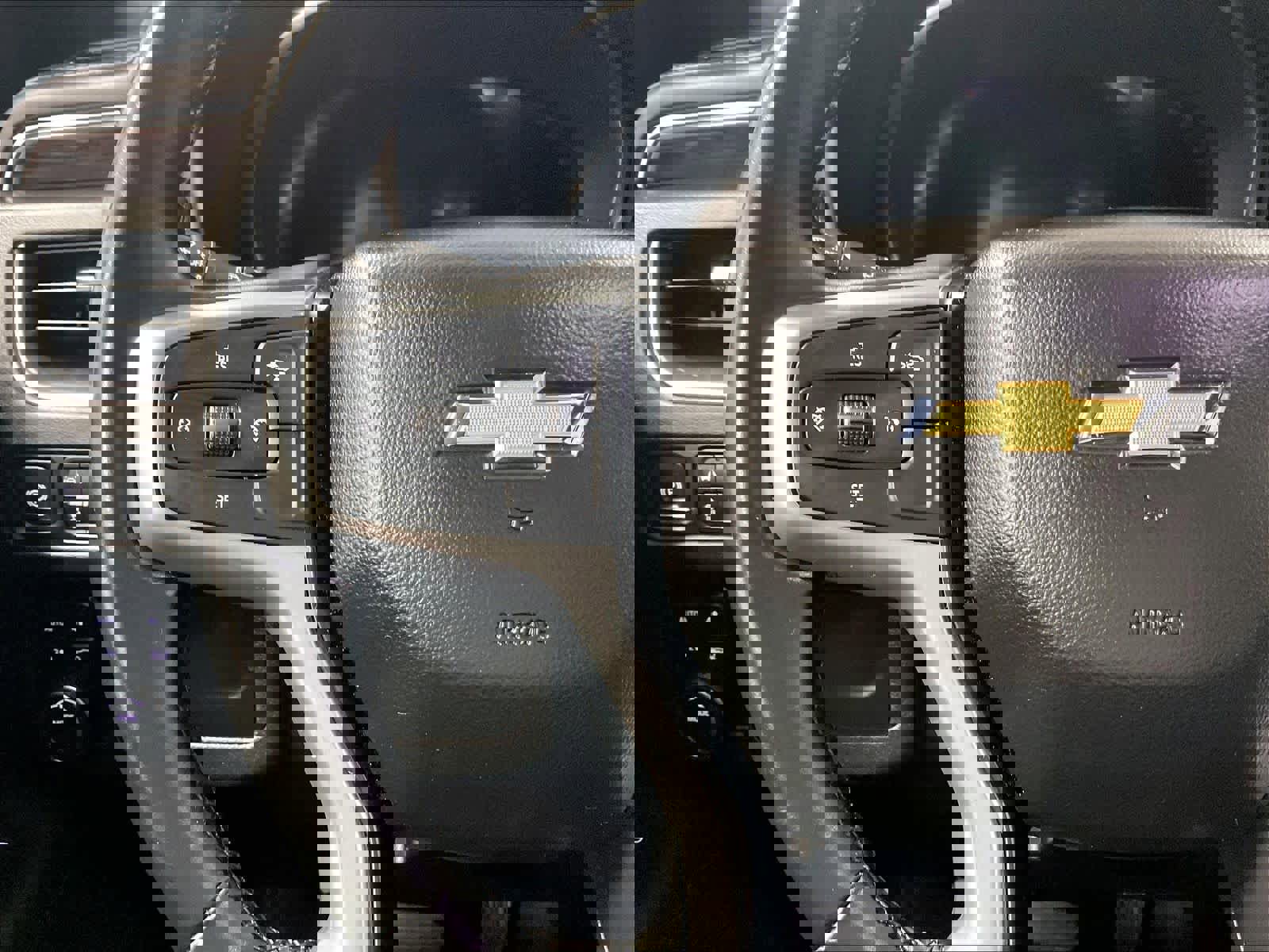 Used 2024 Chevrolet Tahoe LT image 23