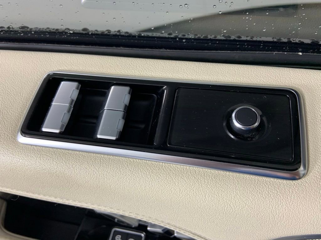 Used 2019 Land Rover Range Rover HSE AWD/4WD image 28