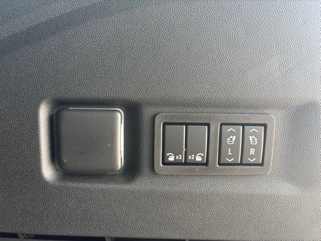 New 2026 Chevrolet Suburban High Country AWD/4WD image 41