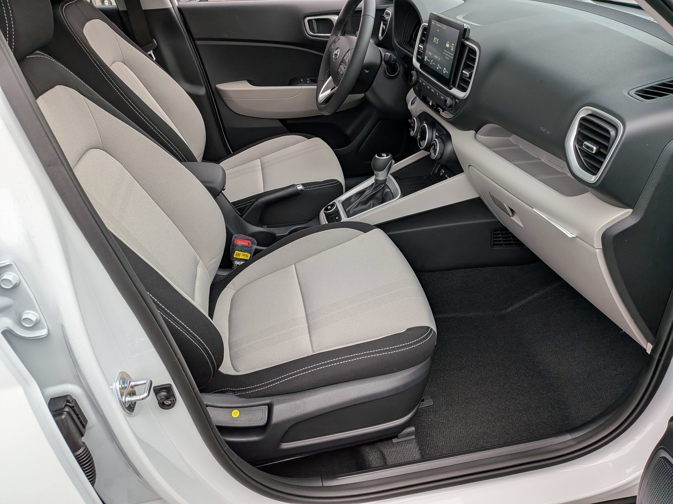 New 2026 Hyundai Venue SEL FWD image 24