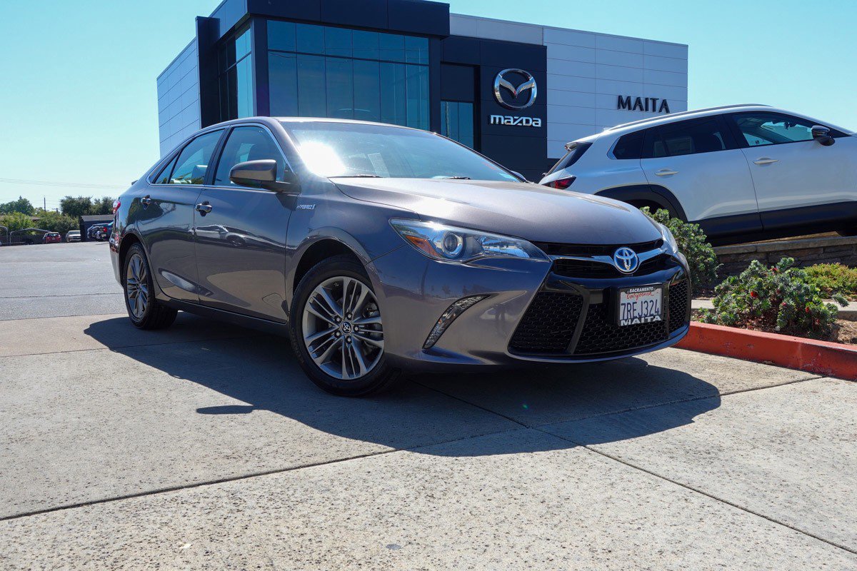 Used 2016 Toyota Camry SE