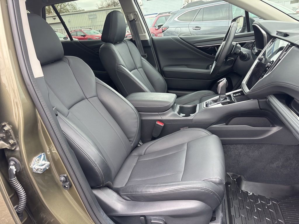 Certified 2025 Subaru Outback Limited XT image 31