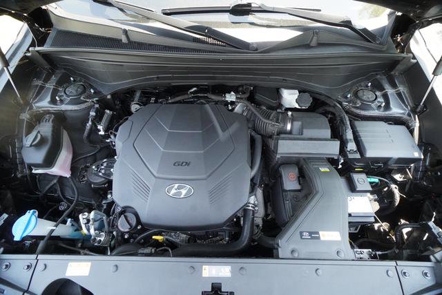 Used 2024 Hyundai Palisade Limited FWD image 10