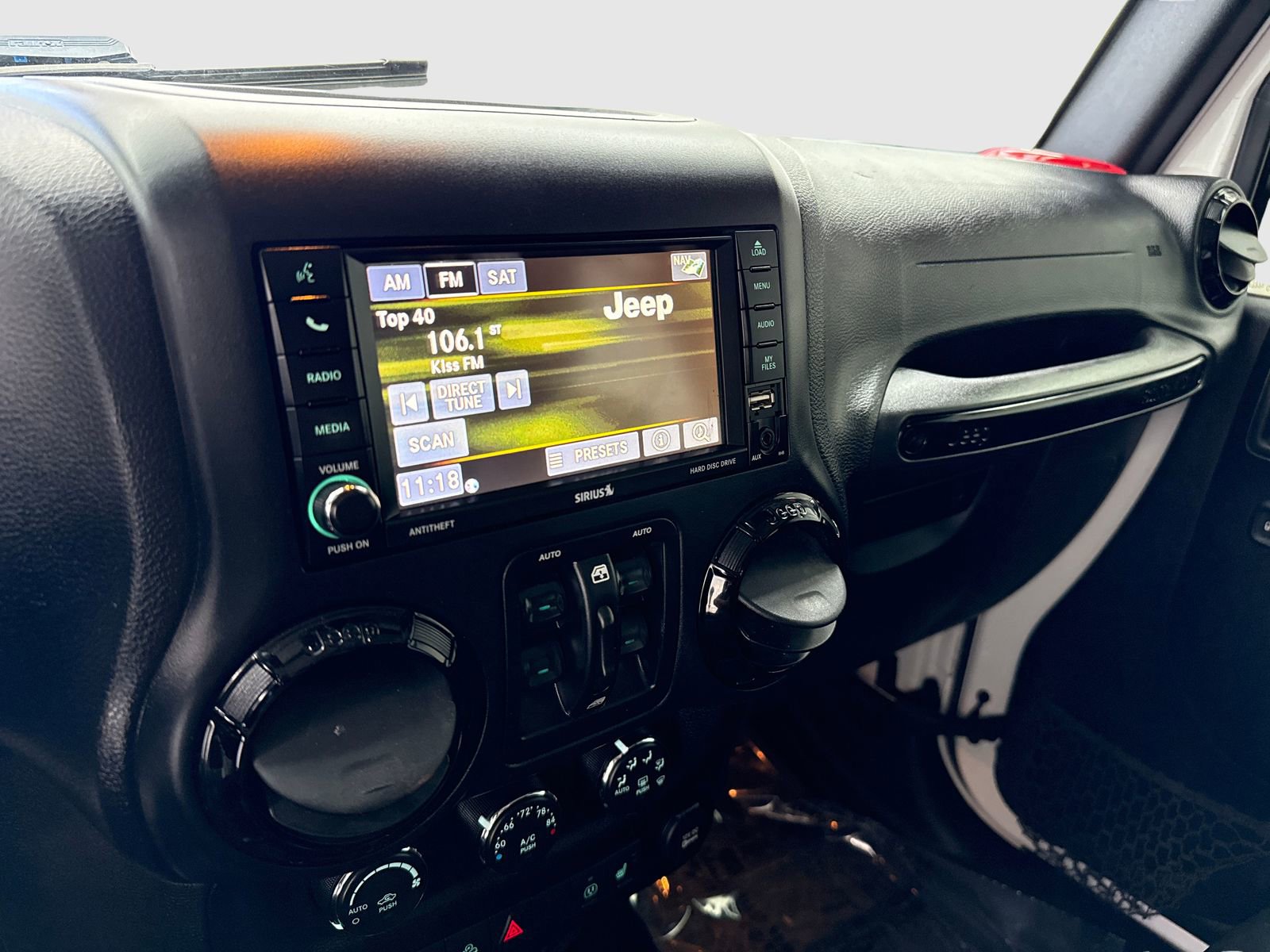 Used 2016 Jeep Wrangler Unlimited Sahara image 24